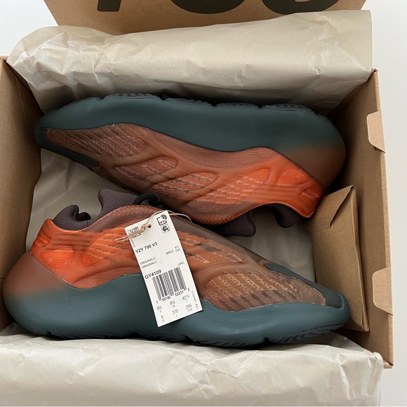 Yeezy 700 Copper Fade Sneakers - Picture 1 of 8